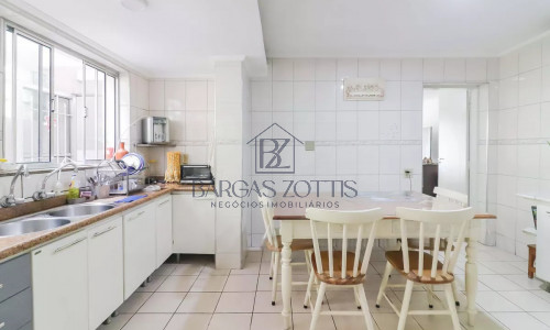 Sobrado de 141m²  situado ao lado do Shopping Butantã