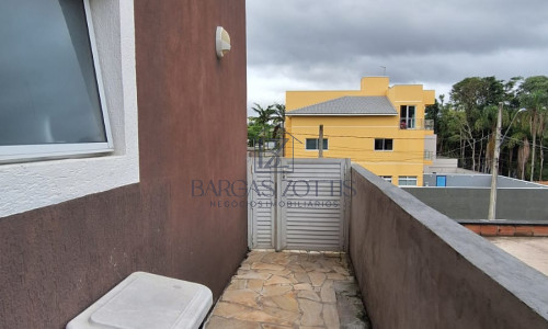 Sobrado moderno, de 224m² em condomínio fechado!!